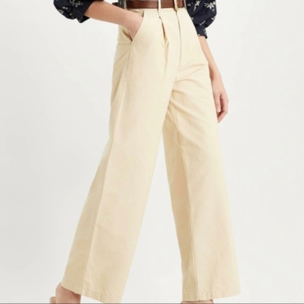 Levi's® Premium
PLEATED HIGH LOOSE PANTS “31 X 30”​